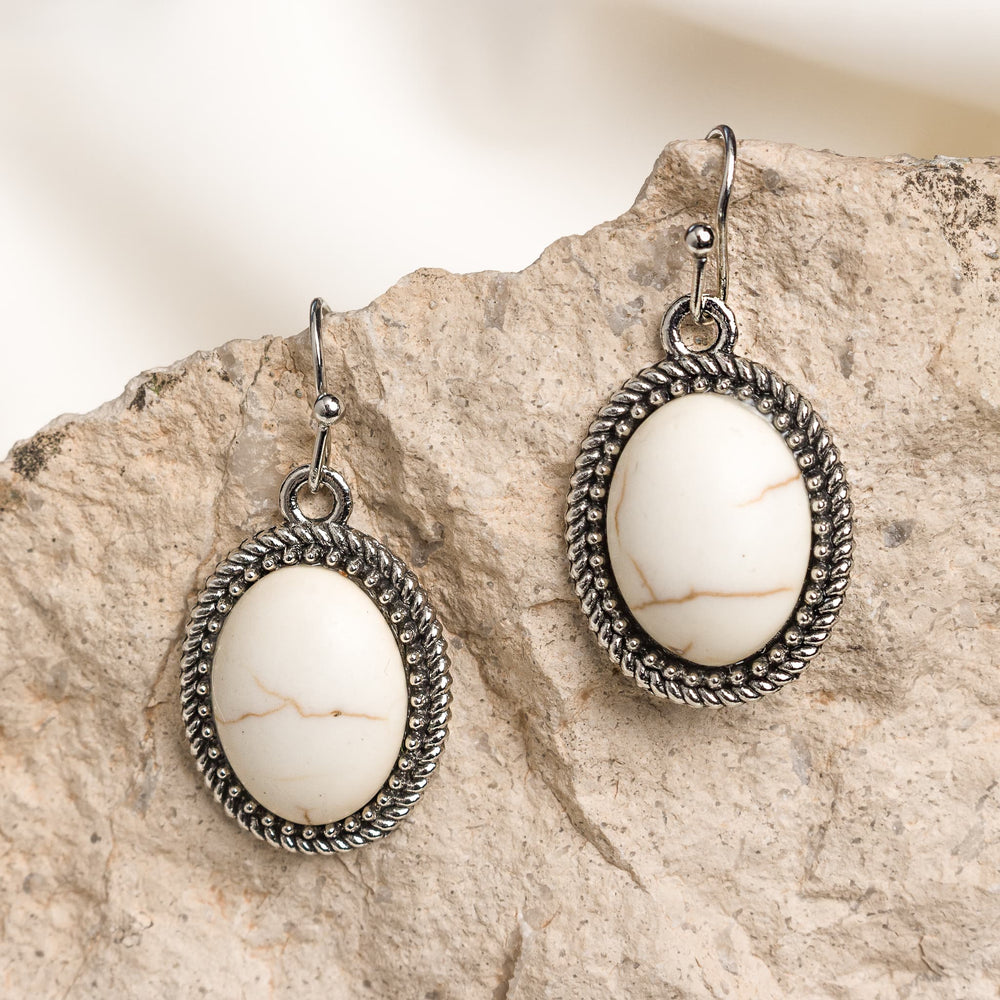 Western White Stone Oval Necklace