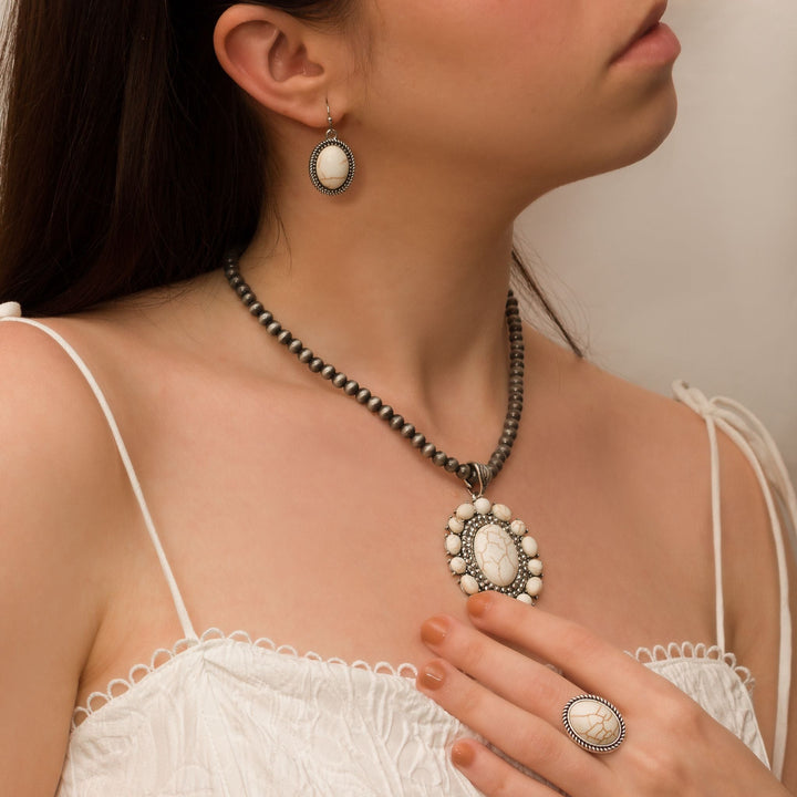 Western White Stone Oval Necklace