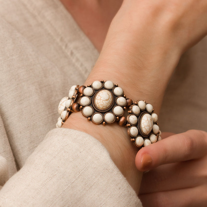 Western Ivory Bloom Stretch Bracelet